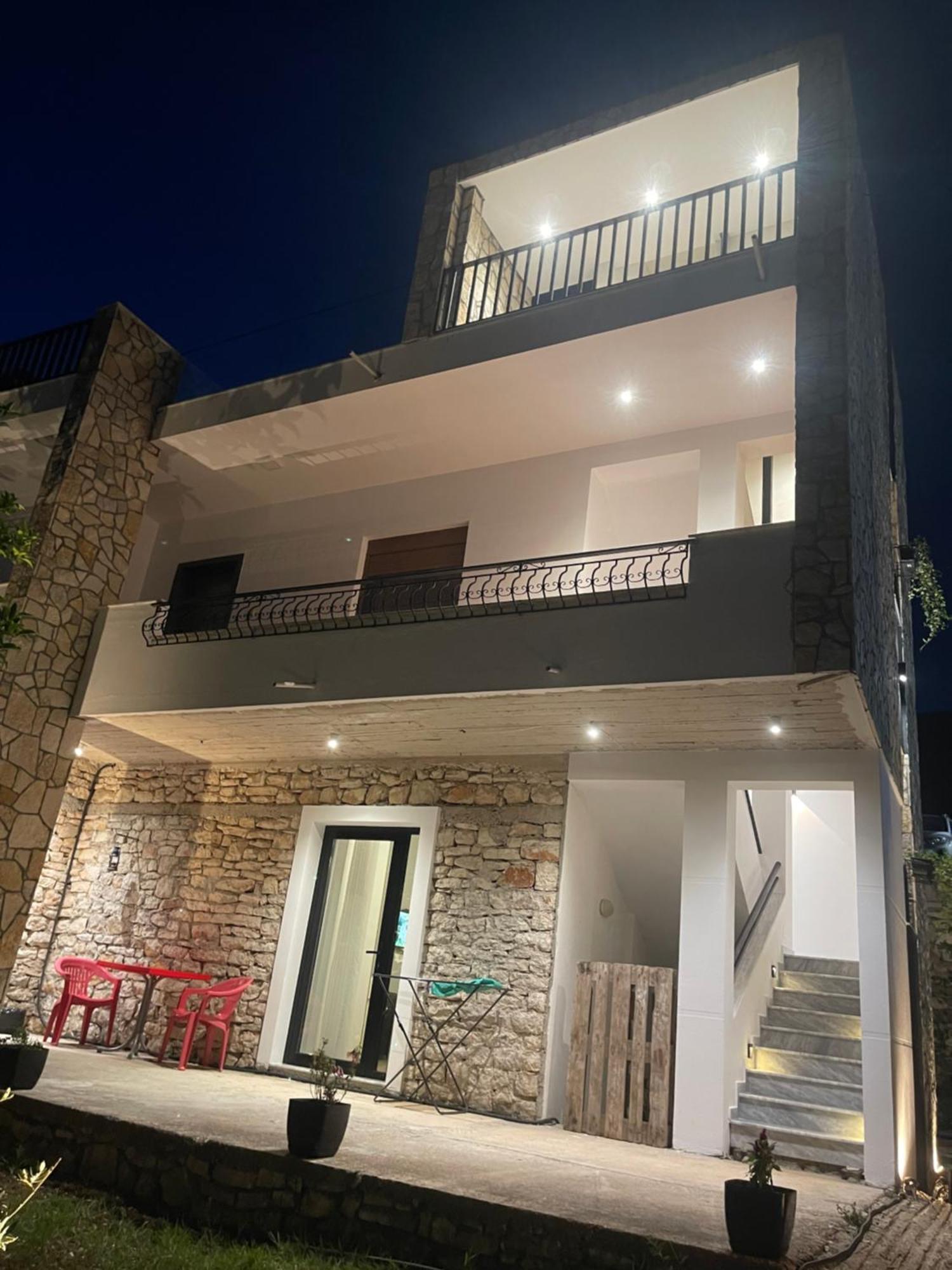 Comfort Guest Rooms Vila Hm Sarande Exterior photo